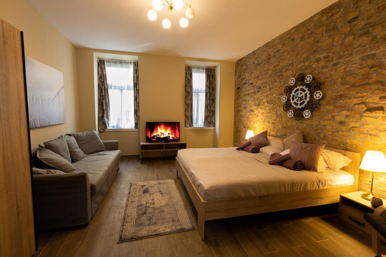 Comfortable Romantic 1 Bedroom Apartment Near Augarten ウィーン エクステリア 写真